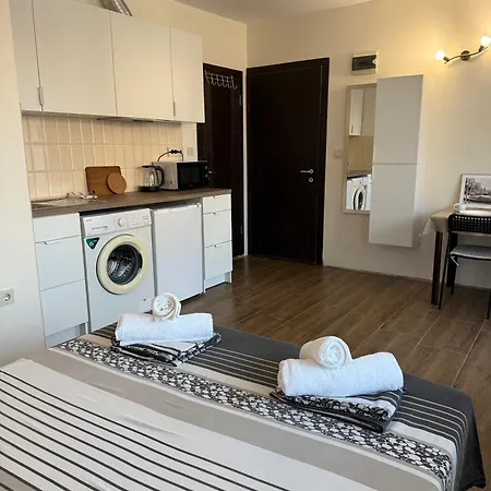 приятный отдых в студии на море в сарафово Apartamento