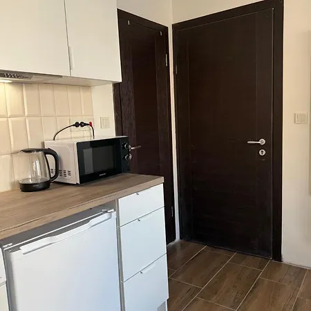 приятный отдых в студии на море в сарафово Apartamento *