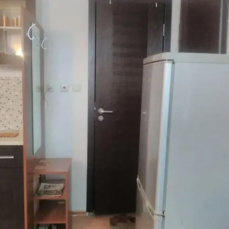 приятный отдых в студии на море в сарафово Apartment
